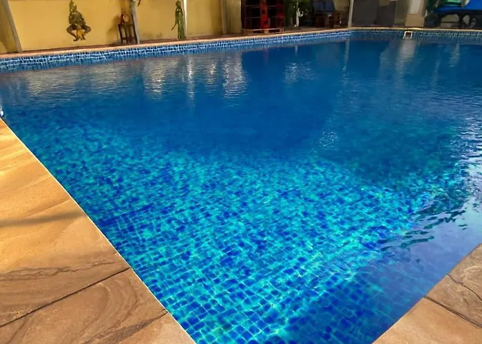 La 23 Signature Hotel 3*